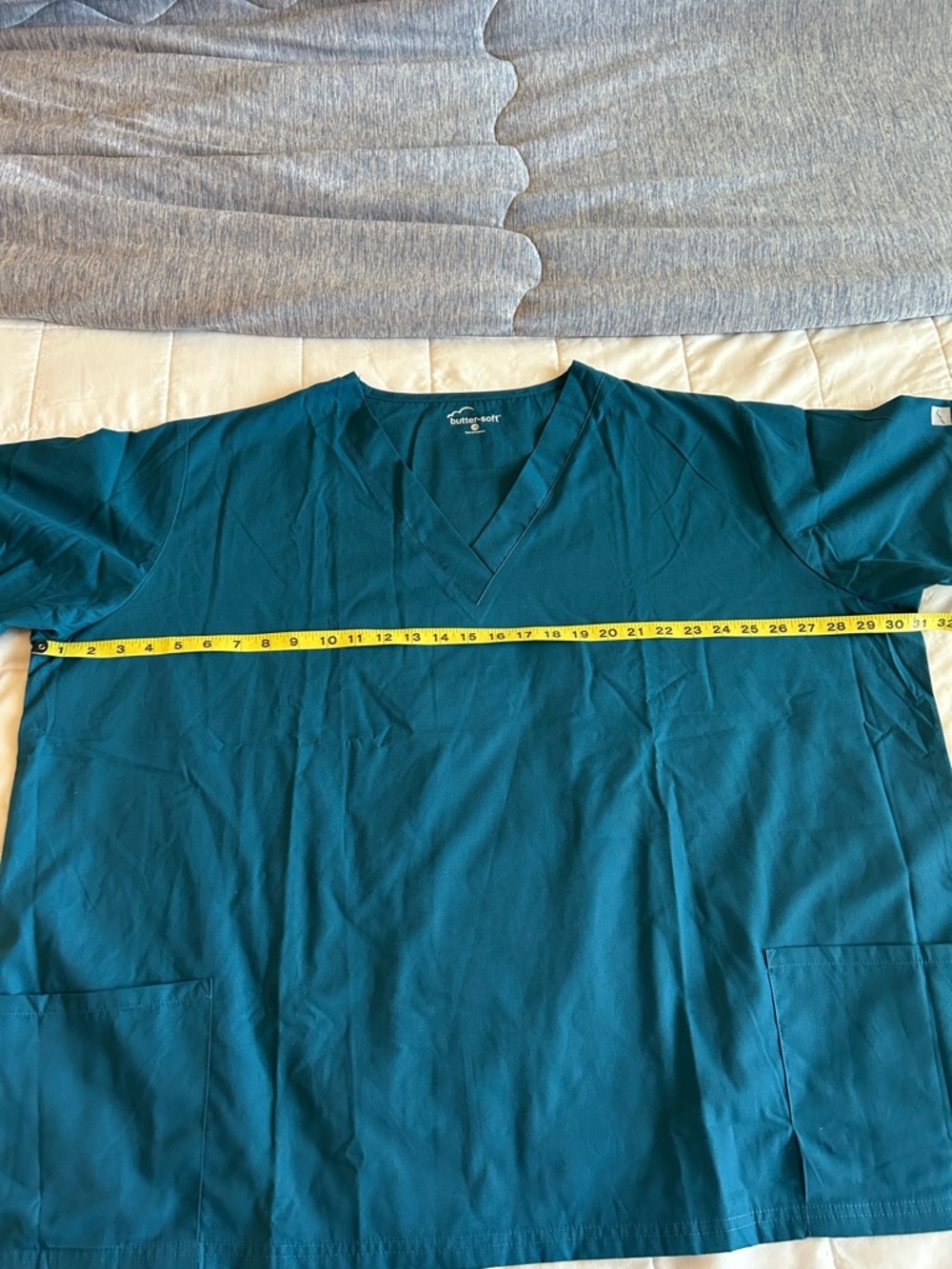 NWT Butter-Soft Women’s Teal V-Neck Short Sleeve Scrub Top 3X - Picture 5 of 6